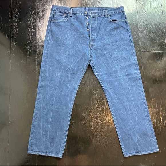Men’s Levi’s 501 Original Button Fly Blue Jeans Straight Leg W44